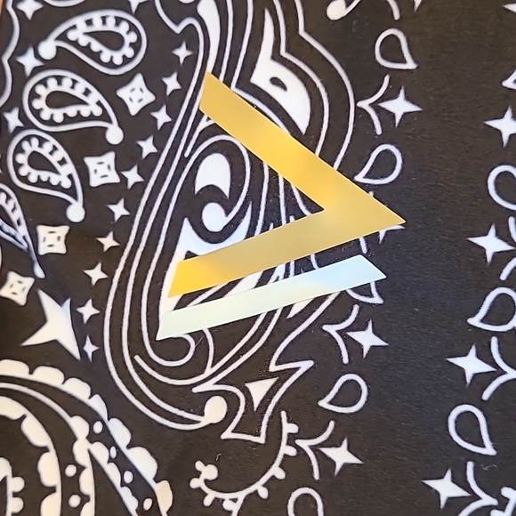 Vull sport midi shorts in black bandana size small - Picture 5 of 6